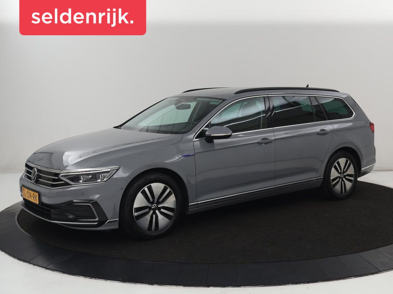 Volkswagen Passat Variant - 1.4 TSI PHEV GTE | Trekhaak | Stoelverwarming | Stoelverwarming | Camera | Massage | Carpl - AutoWereld.nl
