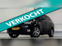 Mitsubishi Outlander - 2.0 PHEV instyle Trekhaak Schuif/kanteldak Goed onderhouden