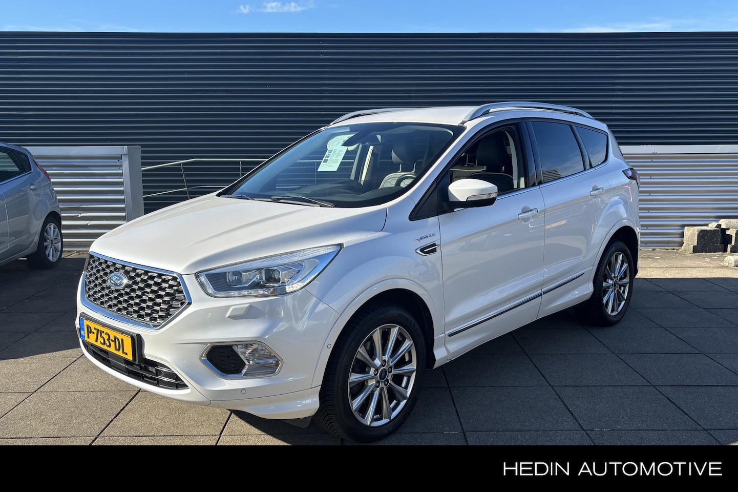 Ford Kuga - 1.5 EcoBoost Vignale | Trekhaak | Automaat | St-Line - AutoWereld.nl