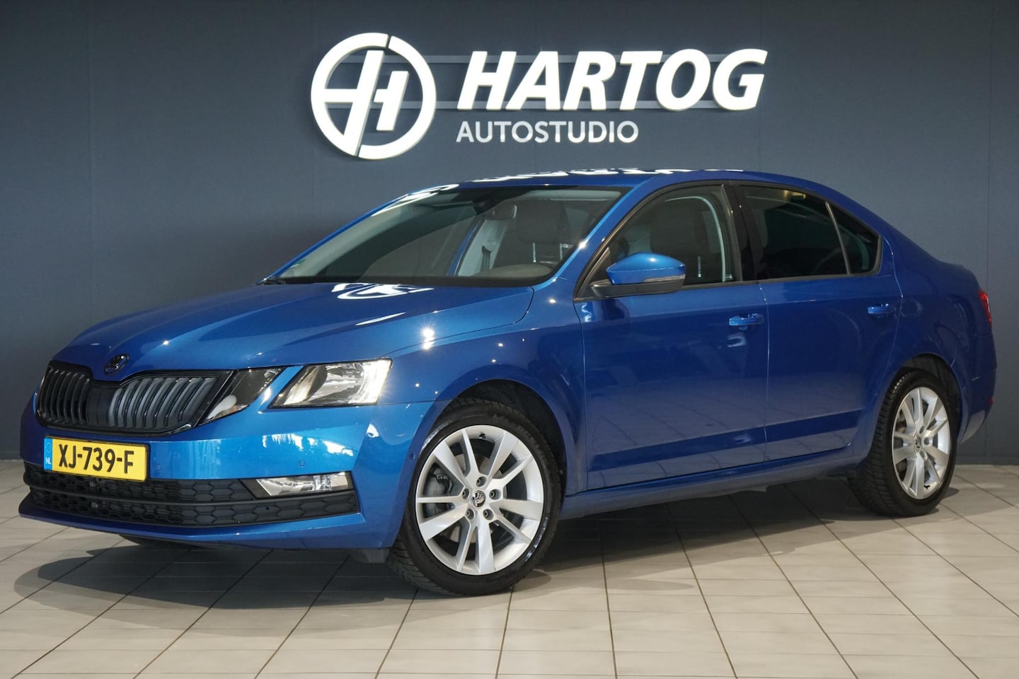 Skoda Octavia - 1.5 TSI Greentech Ambition Business Automaat + TREKHAAK / KEYLESS / VOORRUITVERWARMING - AutoWereld.nl