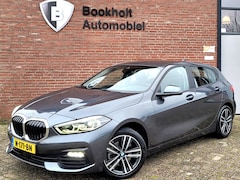 BMW 1-serie - 118i Sport-Line, Camera, Digi Cockpit [1e eig. NL BTW]