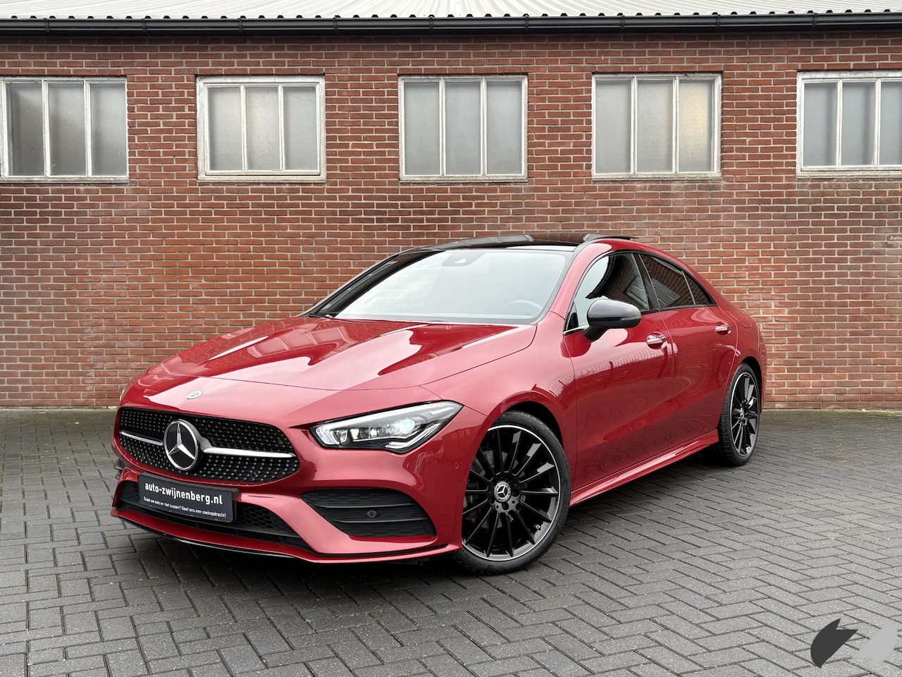 Mercedes-Benz CLA-Klasse - 180 AMG |Pano|Trekhaak|Camera| - AutoWereld.nl