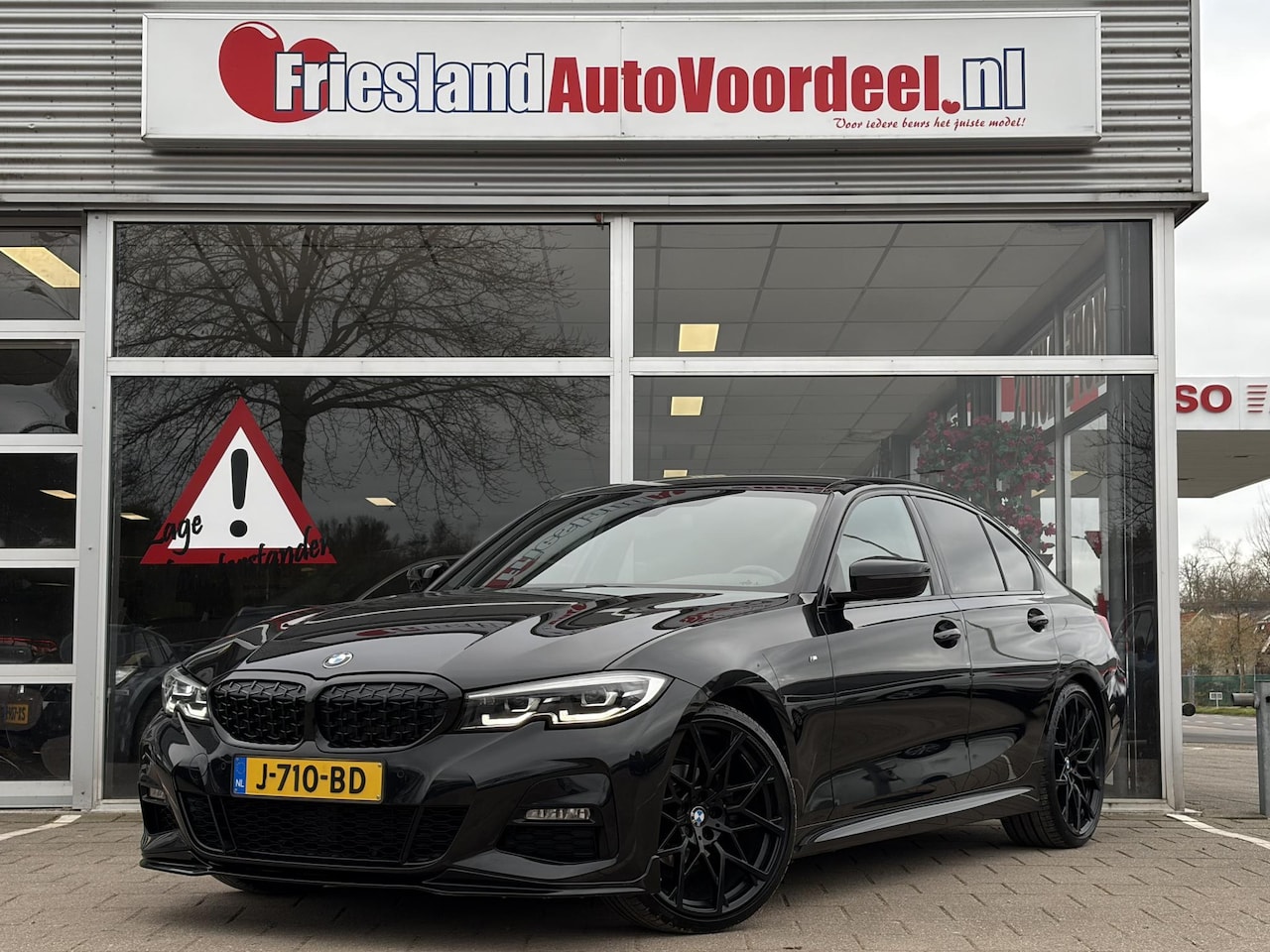 BMW 3-serie - 318i M Sport / NL Auto / Dealer onderhouden / CarPlay / 2020 - AutoWereld.nl