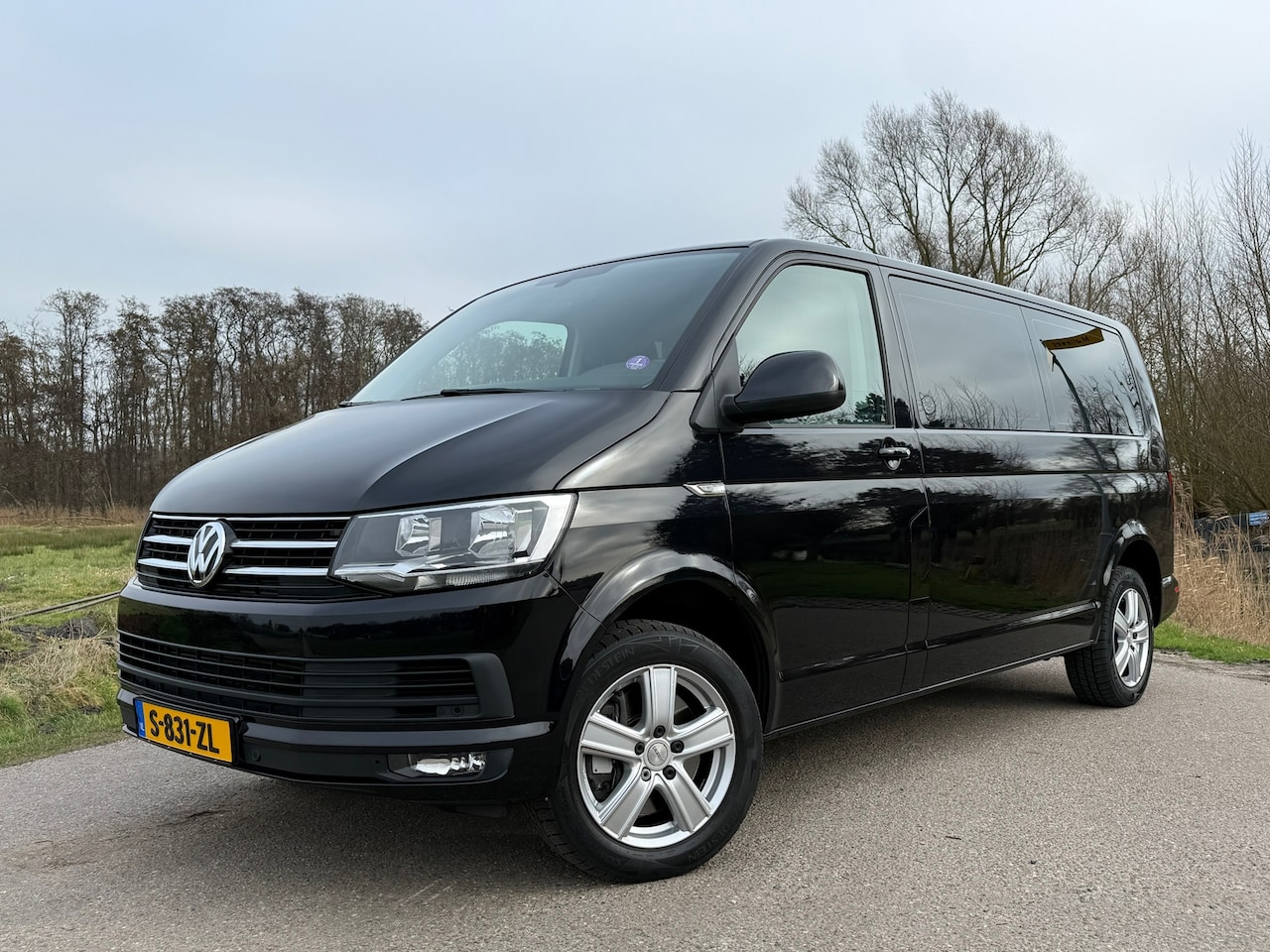 Volkswagen Transporter Kombi - 2.0 TSI L2 Automaat | 9 Persoons | BTW-auto | Camera | Navi | Stoelverwarming | 17" Velgen - AutoWereld.nl
