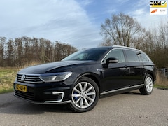 Volkswagen Passat Variant - 1.4 TSI GTE Connected Series Automaat slechts 167.402 km Navi Clima 17" Velgen PDC Cruise