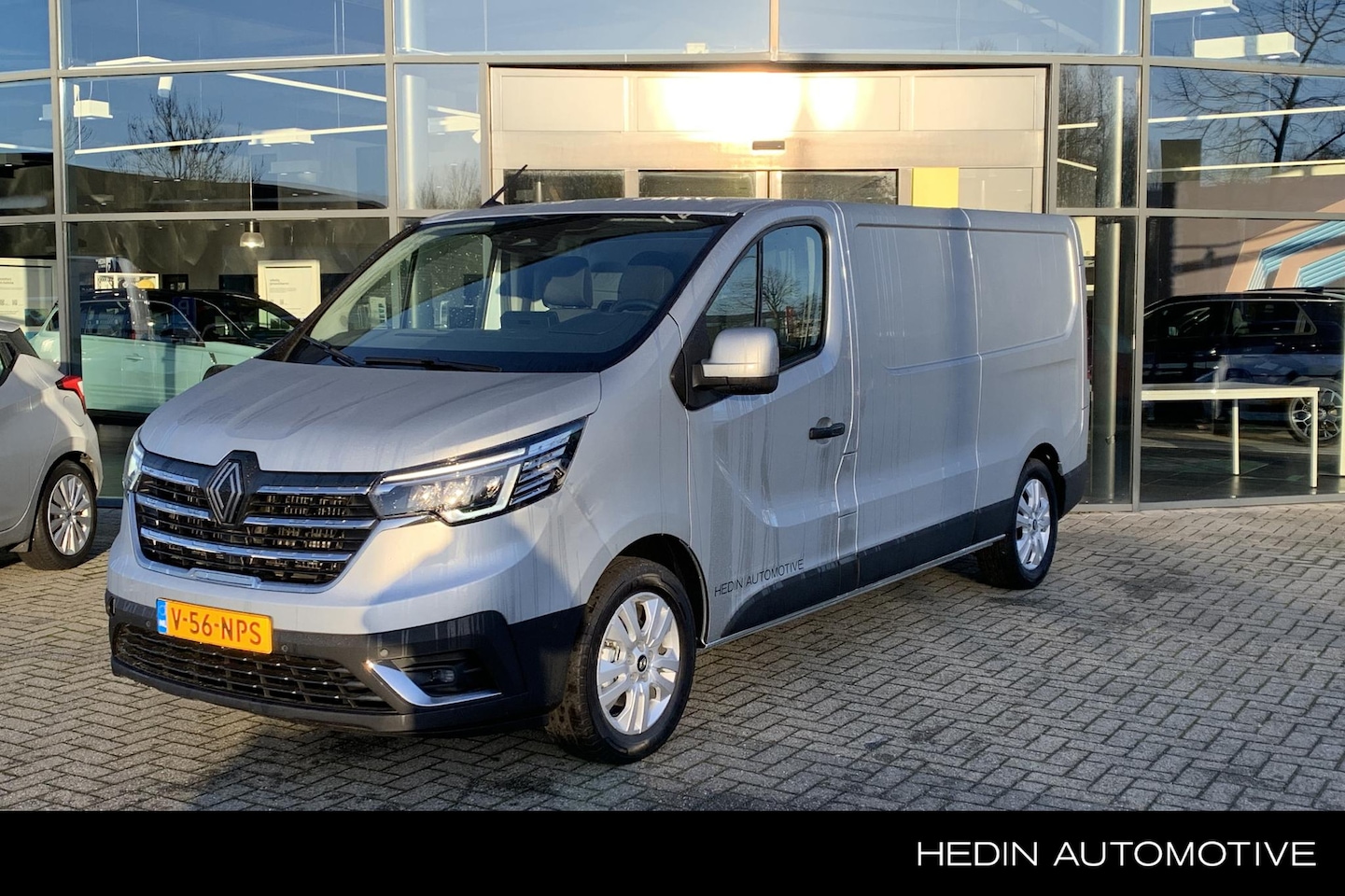 Renault Trafic E-Tech - T29 L2H1 Advance 52 kWh | cruise contro | sensoren rondom | navi | camera - AutoWereld.nl