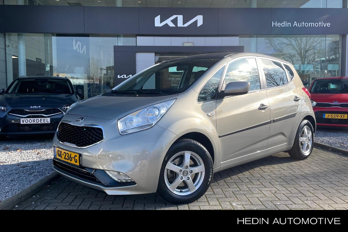 Kia Venga - 1.6 CVVT DynamicLine | Dealer onderhouden | Trekhaak | Camera | - AutoWereld.nl