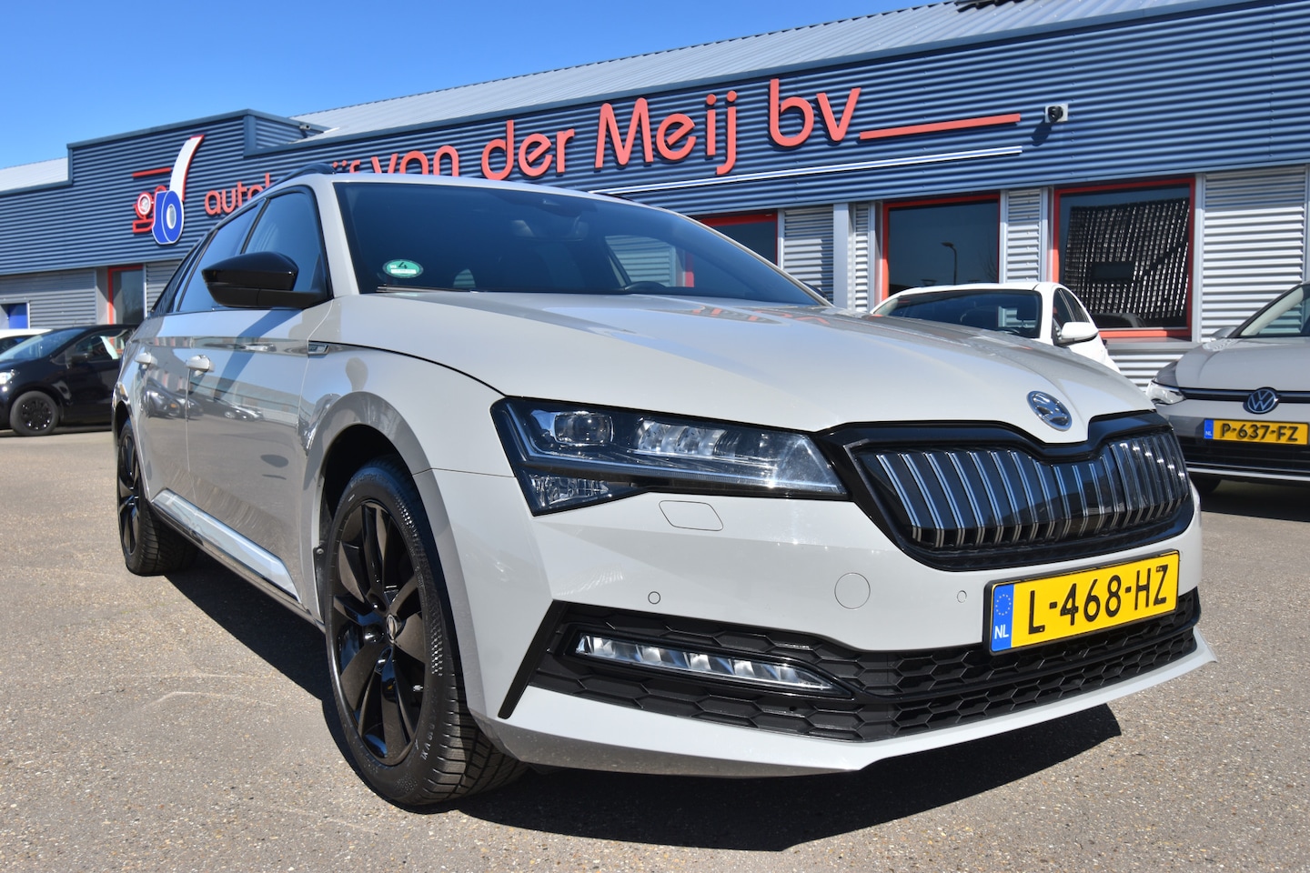 Skoda Superb Combi - 1.4 TSI iV Sportline Business 1.4 TSI iV Sportline Business , TREKHAAK , VIRTUAL COCKPIT , LED KOPL , NAVI , CLIMATR ,ST - AutoWereld.nl