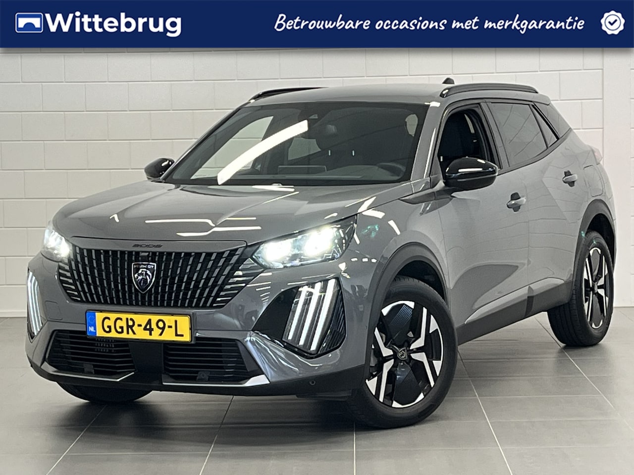 Peugeot 2008 - 1.2 PureTech 100 Allure NAVIGATIE | I-COCKPIT | STOELVERWARMING | FACELIFT MODEL - AutoWereld.nl