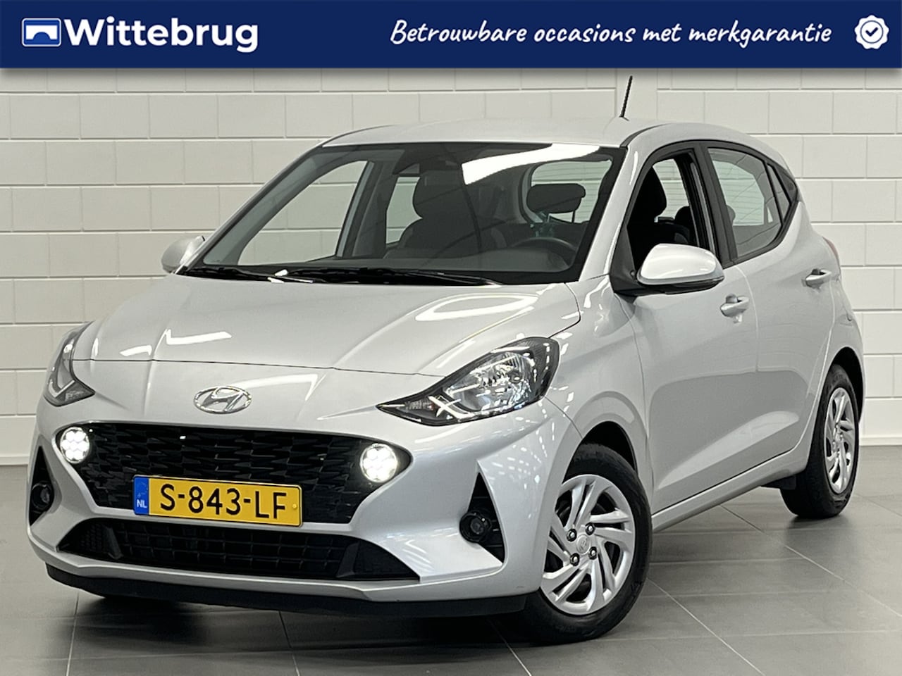 Hyundai i10 - 1.0 Comfort 5-zits APPLE / ANDROID NAVIGATIE | AIRCO | 5 DEURS - AutoWereld.nl