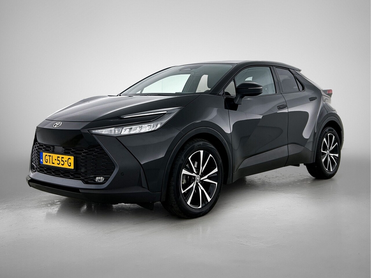 Toyota C-HR - 1.8 Hybrid 140 Dynamic | Navigatie | Camera | LM velgen | Climate Control | Cruise Control - AutoWereld.nl