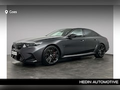BMW M5 - 5-serie | M Drive Professional | Stuurwielrand verwarmd | Comfort Access | Glazen panorama