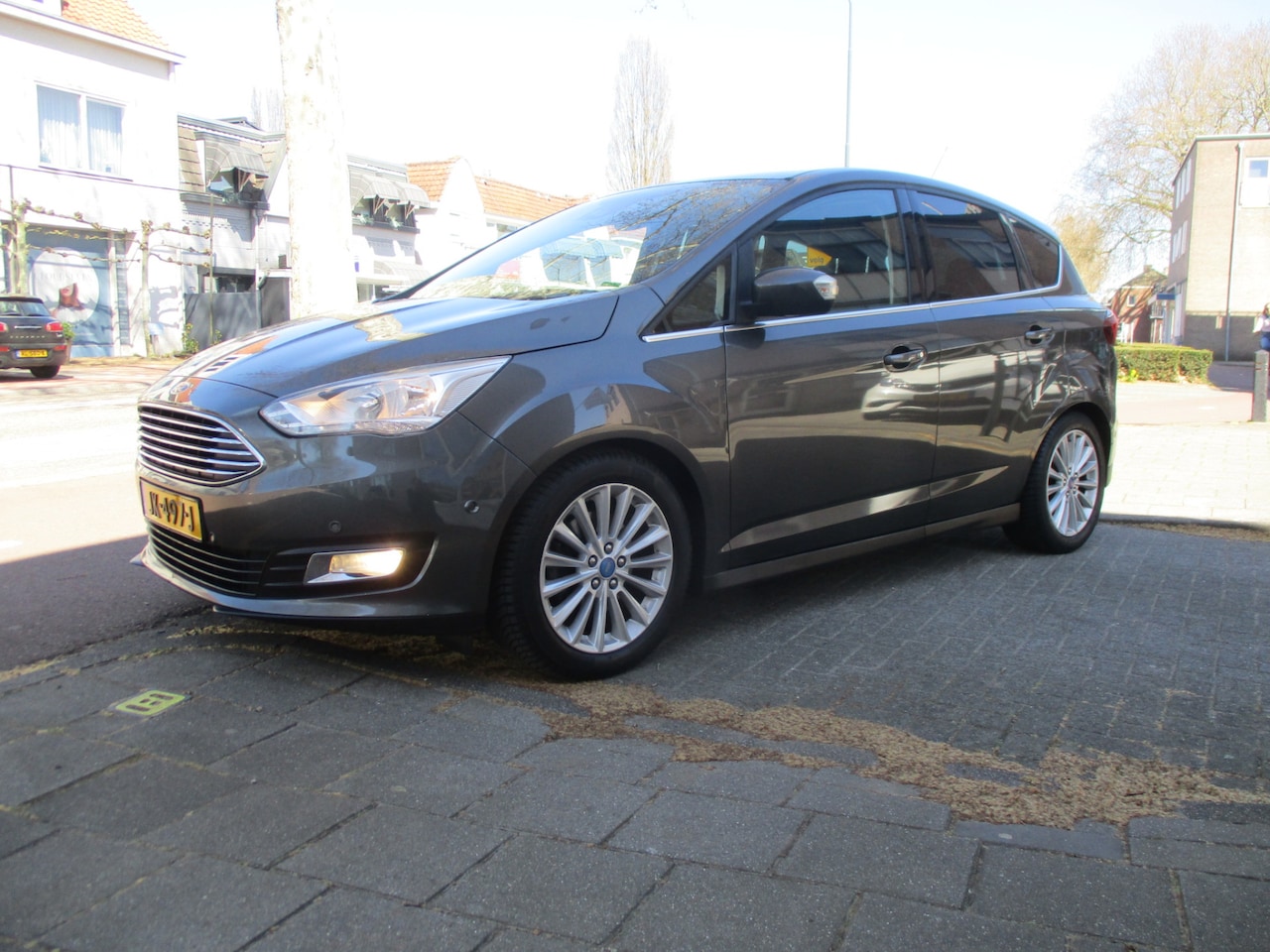 Ford C-Max - 1.5 Titanium / AIRCO / GLAZEN-DAK / NAVI / TREKHAAK / NW-STAAT / 158dkm - AutoWereld.nl