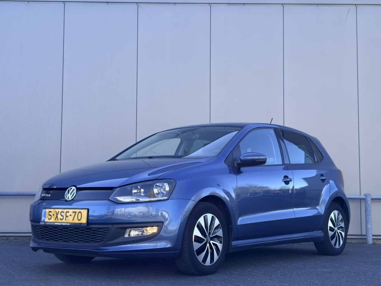 Volkswagen Polo - 1.4 TDI BlueMotion - navi - airco - trekhaak - nap! - AutoWereld.nl
