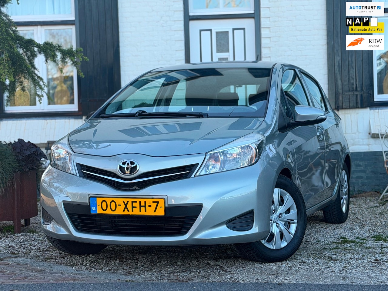 Toyota Yaris - 1.3 VVT-i Aspiration|Automaat|Airco|NAP|Nette auto! - AutoWereld.nl