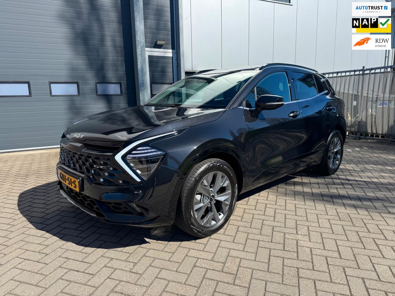 Kia Sportage - 1.6 T-GDi Hybrid GT-Line 1.6 T-GDi Hybrid GT-Line, PANORAMADAK, ELEK. TREKHAAK, ETC. - AutoWereld.nl