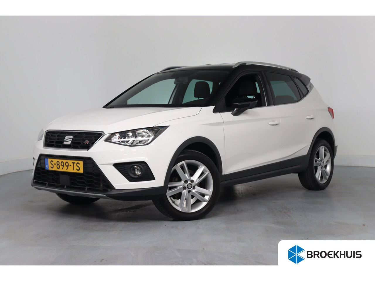 SEAT Arona - 1.0 TSI FR Launch Edition | Dealer Onderhouden! | Stoelverwarming | Cruise Control | Airco - AutoWereld.nl