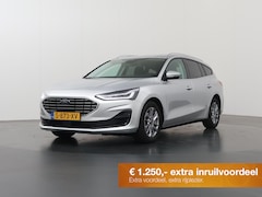 Ford Focus Wagon - 1.0 EcoBoost Hybrid Titanium | Navigatie | Climate Control | Cruise Control | Parkeersenso