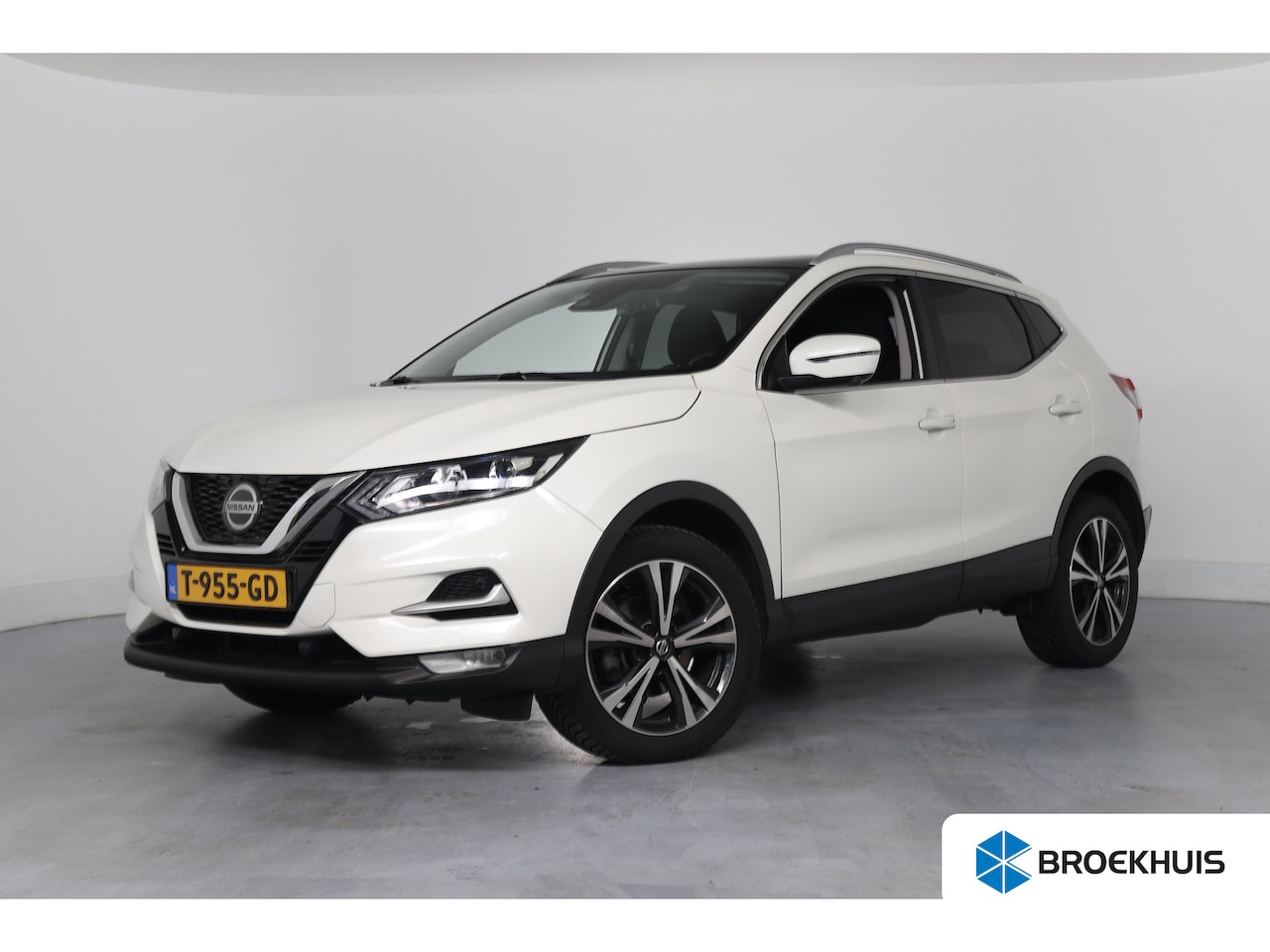 Nissan Qashqai - 1.3 DIG-T Business Edition | Automaat! | Trekhaak | 360 Camera | Panorama Dak | Navi | Sto - AutoWereld.nl