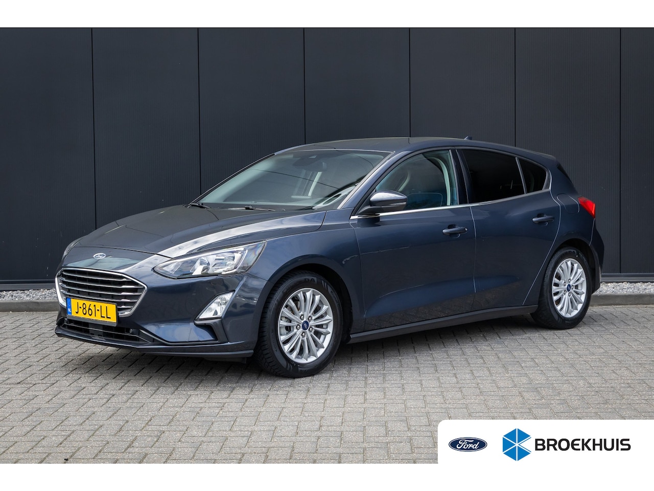 Ford Focus - 1.0 EcoBoost Hybrid Titanium X Business | Parkeercamera | Privacy-glass | Climate control - AutoWereld.nl