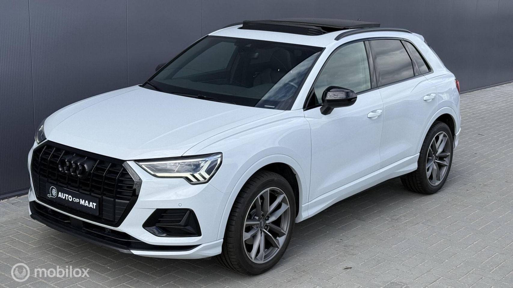 Audi Q3 - 35TFSI S Line Pano ACC Carplay - AutoWereld.nl