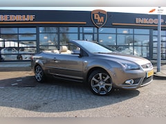 Ford Focus Coupé-Cabriolet - 2.0-16V Titanium | Cabrio | Stoelverwarming | Climate Control |