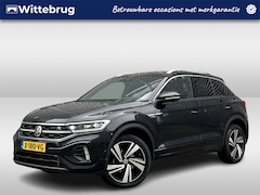 Volkswagen T-Roc - 1.5 TSI R-Line Business / Digitaal dashboard / Pano / Camera / Parkeersensoren V+A / Navig