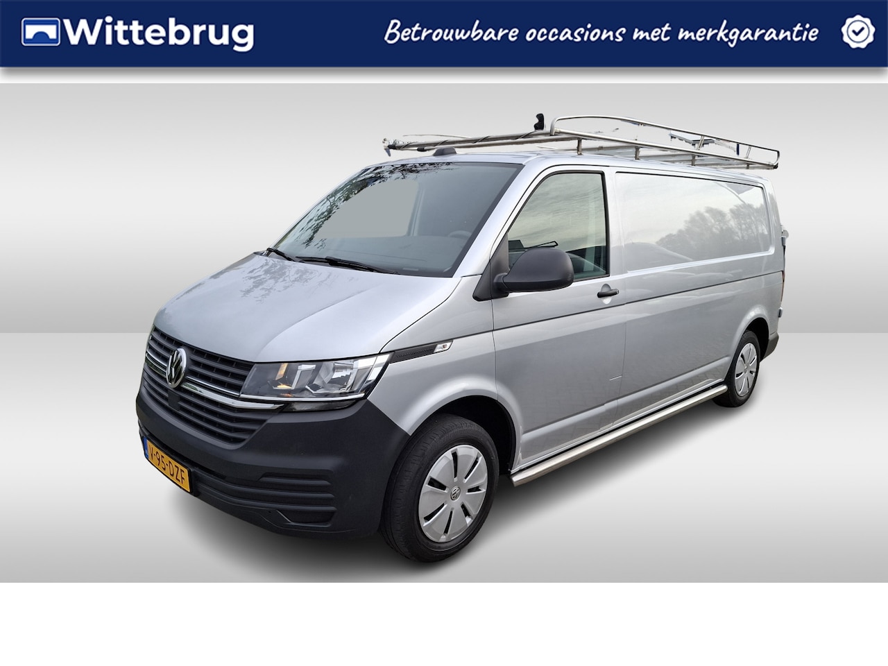Volkswagen Transporter - 6.1 - 2.0 TDI L2H1 28 Trend Edition 150 pk / Imperiaal / Navi by App / Camera - AutoWereld.nl