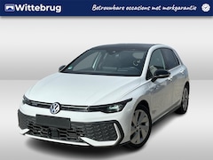 Volkswagen Golf - 1.5 eHybrid 272pk GTE DSG Automaat BLACK STYLE / Panorama dak / LM 18 inch / Navigatie / D