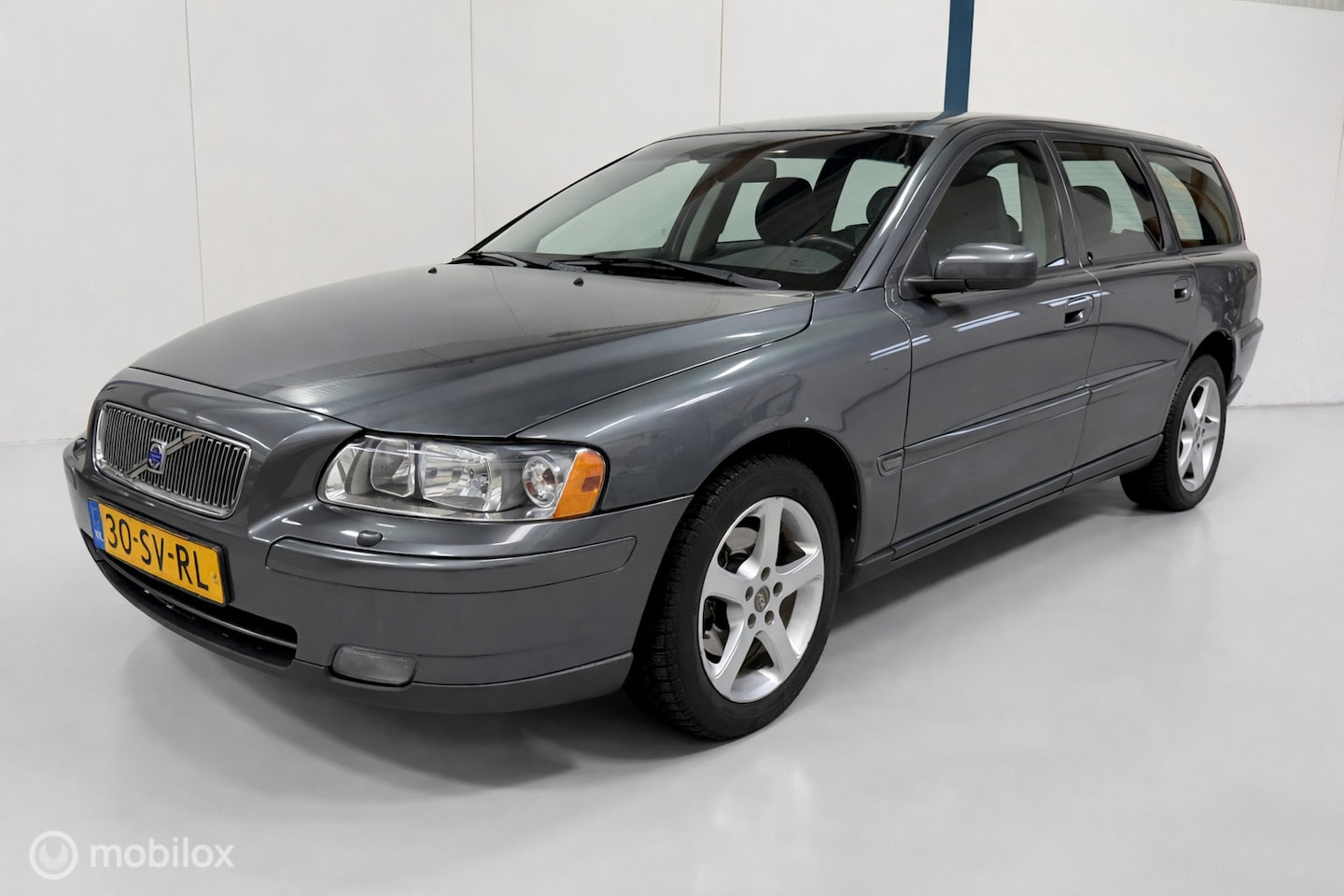 Volvo V70 - 2.4 Edition I APK 14-01-2027 / NL-AUTO - AutoWereld.nl