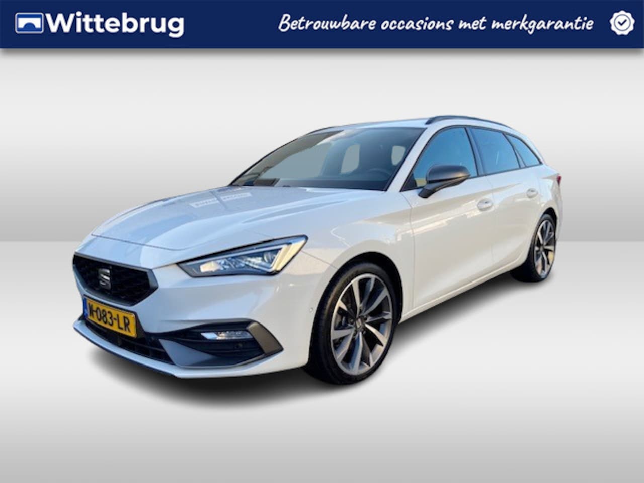 SEAT Leon Sportstourer - 1.0 eTSI FR Business Intense / Navi/ Camera/ CarPlay/ Virtual Cockpit - AutoWereld.nl
