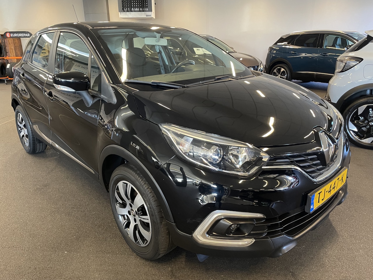 Renault Captur - 0.9 TCe Zen NAVIGATIE-AIRCO-LICHTMETALEN VELGEN-TREKHAAK - AutoWereld.nl
