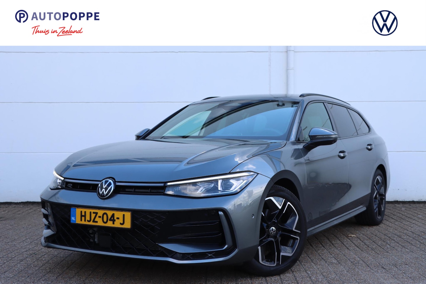 Volkswagen Passat Variant - 1.5 eTSI R-Line Business DSG7 150pk Ergo stoel | Stuurverwarming | 360 Camera | Carplay - AutoWereld.nl