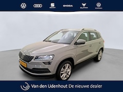 Skoda Karoq - 1.5 TSI 150pk ACT Business Edition Plus DSG / Panoramadak / Navigatie / Camera / Trekhaak