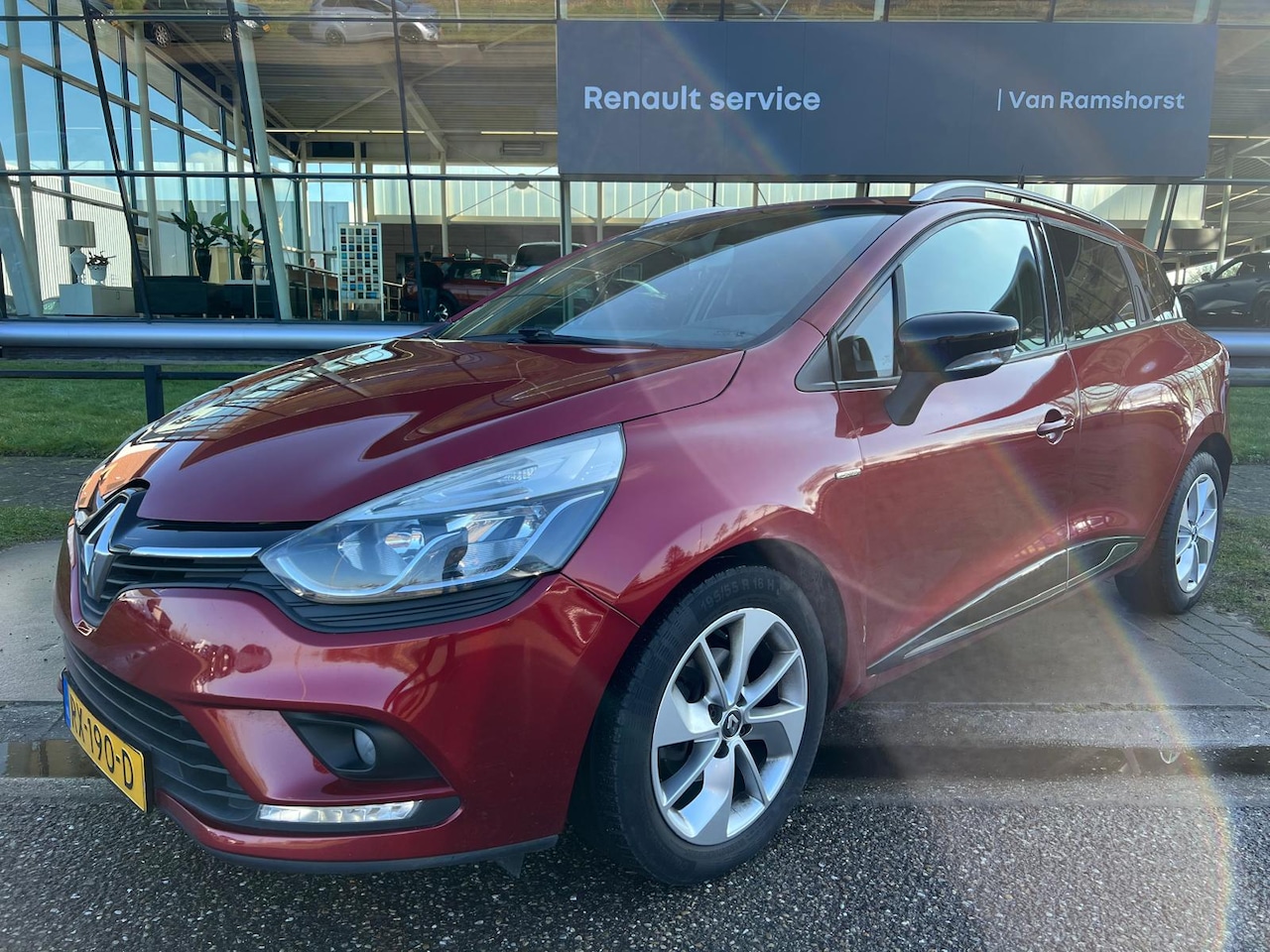 Renault Clio Estate - Estate0.9 TCe Intens / Airco / Navi / Bluetooth / - AutoWereld.nl