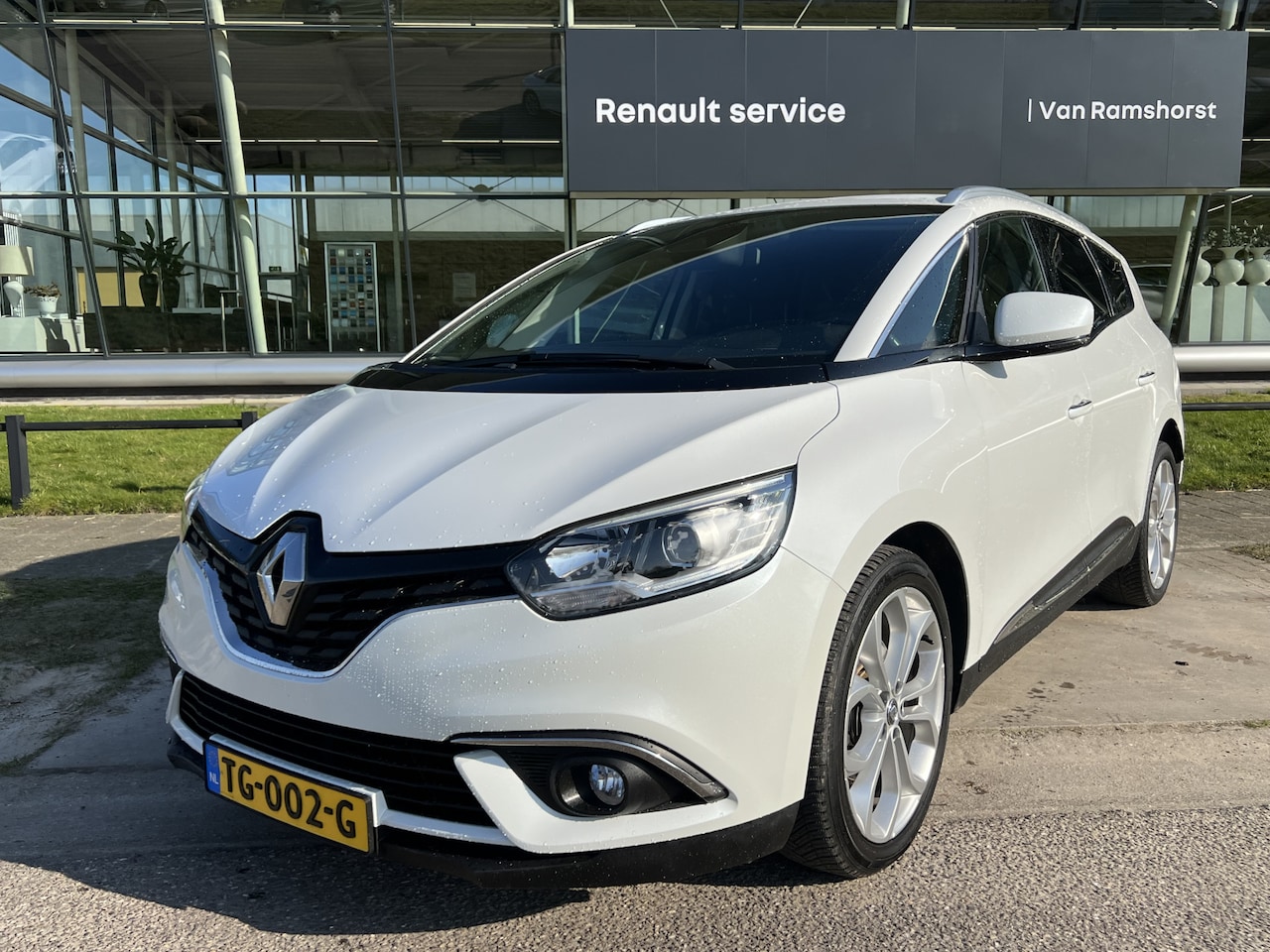 Renault Grand Scénic - 1.2 TCe / Keyless / Climate / PDC A / Cruise / Lane assist / DAB / - AutoWereld.nl