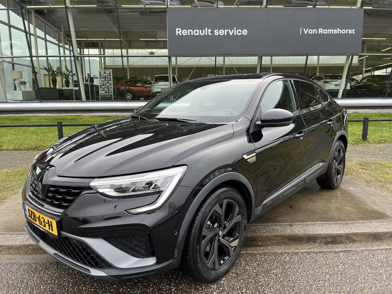 Renault Arkana - 1.6 E-Tech hybrid 145PK R.S Line / E- tech Engineered / Dealer onderhouden / Adaptive Crui - AutoWereld.nl