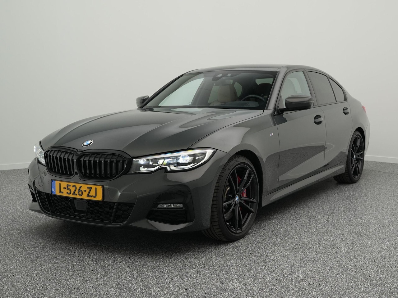 BMW 3-serie - M-Sport 320i 184 PK | LED | Harman/Kardon | Adaptieve Cruise Control | Leder | Head-UP | K - AutoWereld.nl