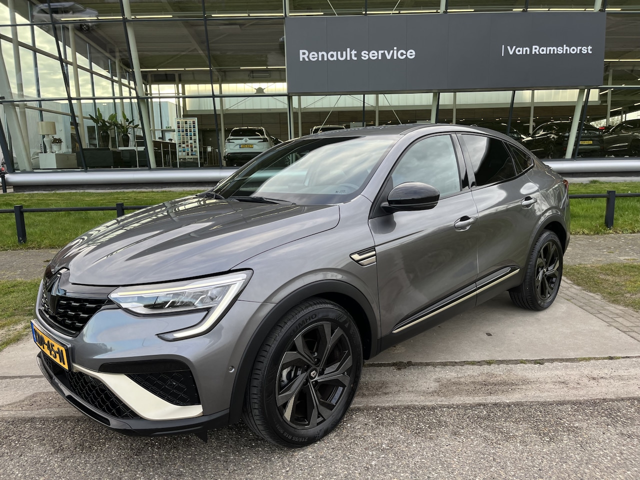 Renault Arkana - 1.6 E-Tech hybrid 145PK R.S Line / E-Tech engineered / Dealer onderhouden / Adaptive Cruis - AutoWereld.nl