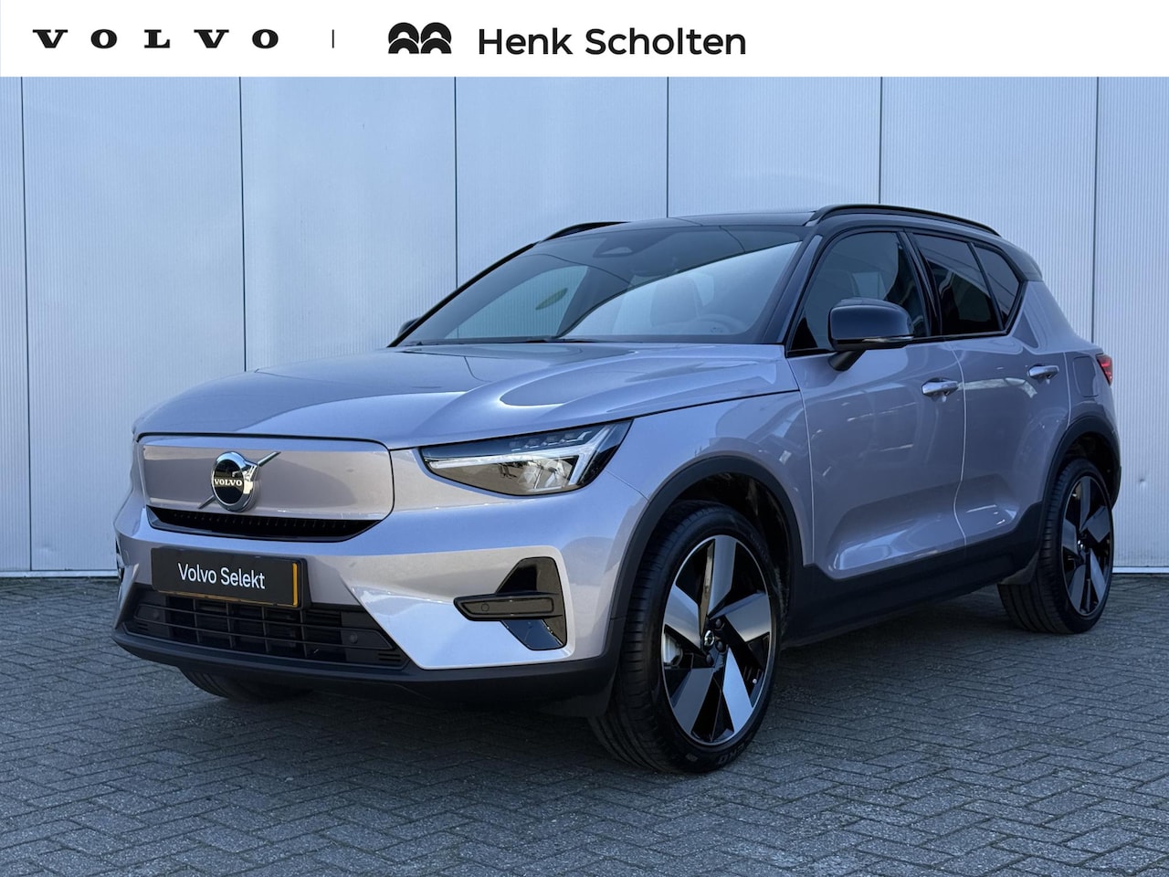 Volvo EX40 - Single Motor Extended Range Plus 82 kWh |**17% BIJTELLING**| Panoramadak | Verwarmbare voo - AutoWereld.nl