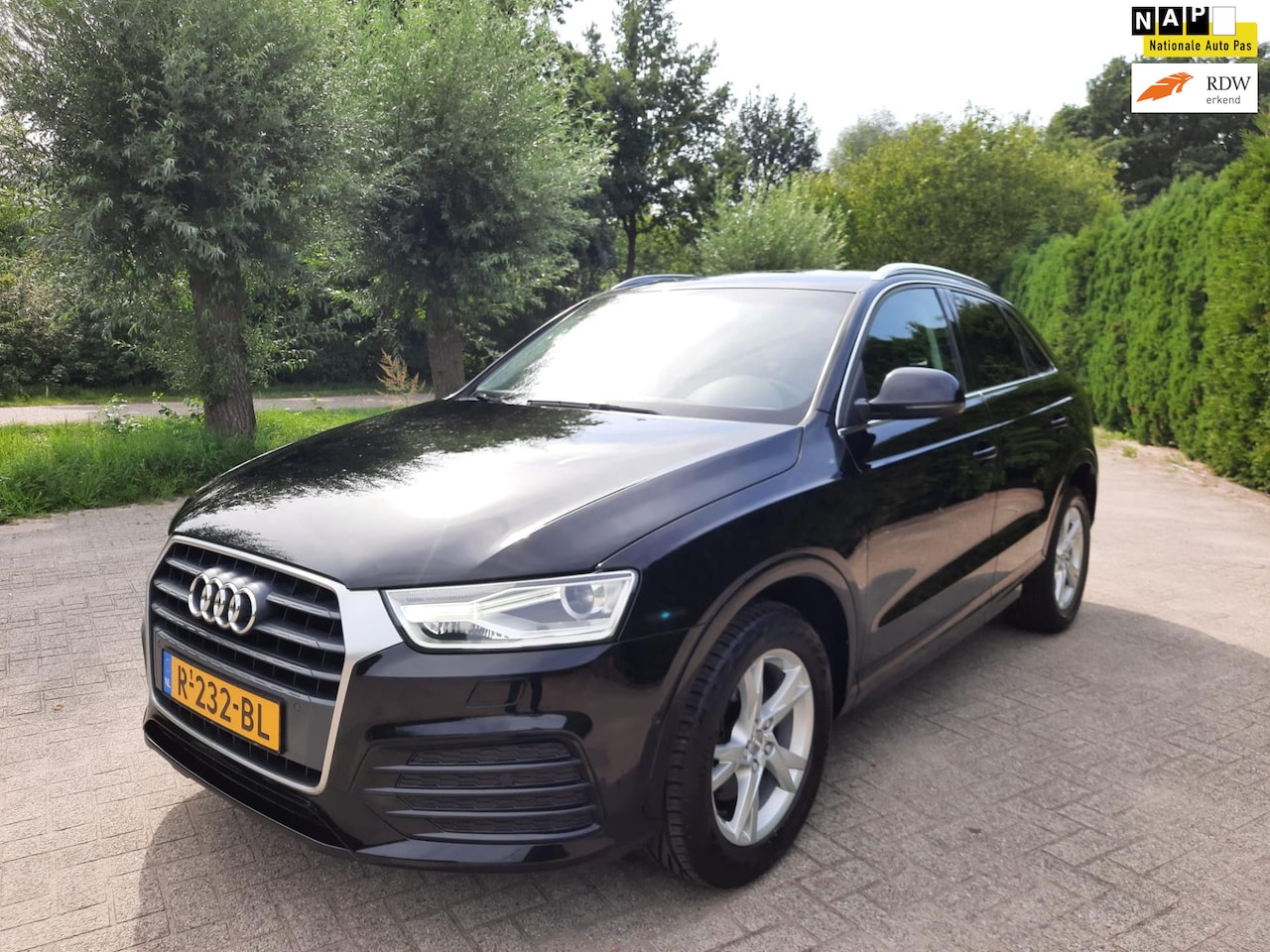 Audi Q3 - 2.0 TDI Adrenalin VOL SPORT LEER ECC PANORAMADAK - AutoWereld.nl