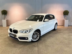 BMW 1-serie - 118i Sport - Automaat - Led - Navi - ParkeerSensor