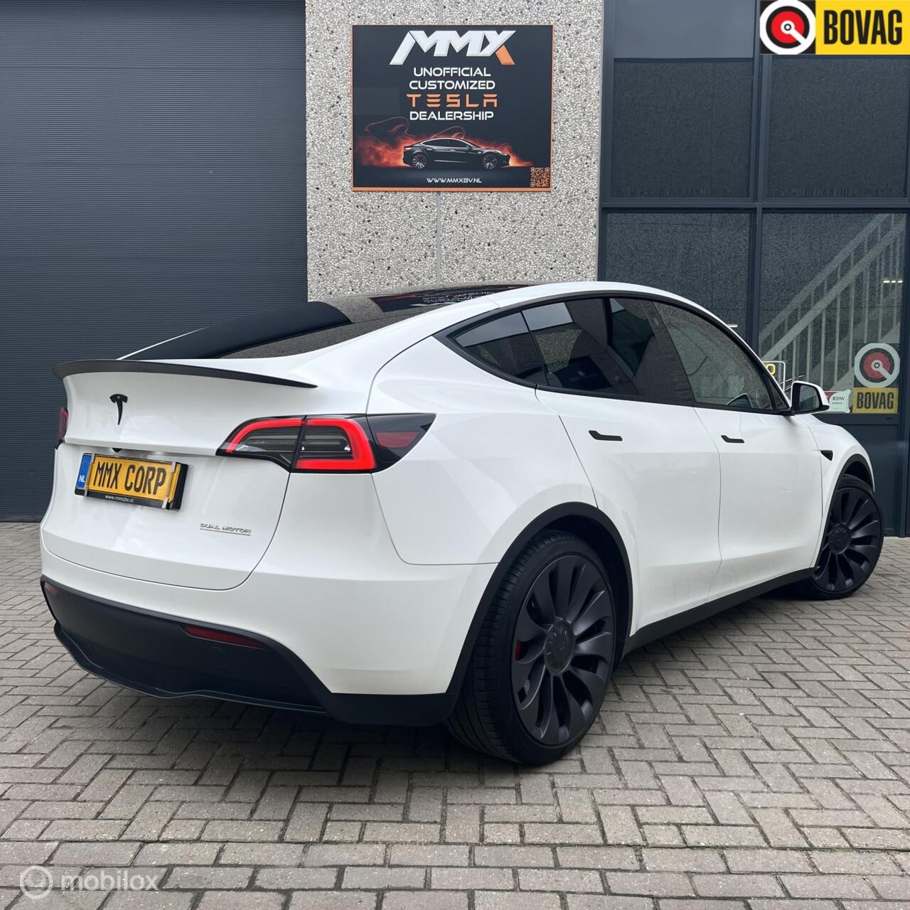 Tesla Model Y - Performance + MMX PACK + TREKHAAK + IAP - AutoWereld.nl