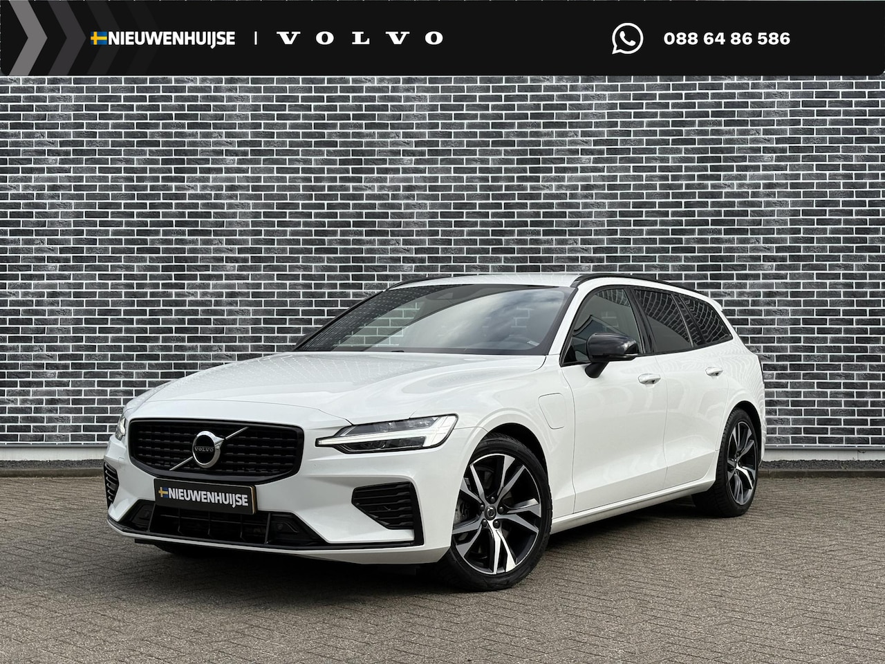 Volvo V60 - Plug-in Hybrid T6 AWD Plus Dark | Long Range | Adaptive cruise control | Harman Kardon aud - AutoWereld.nl