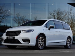Chrysler Pacifica - 3.6 V6 Hybrid / 7 Persoons / Multimedia
