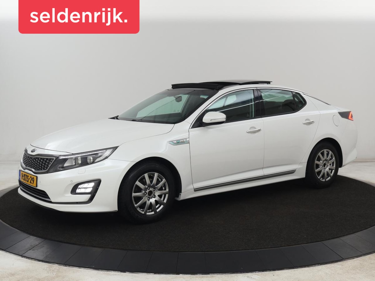 Kia Optima - 2.0 CVVT Hybrid ExecutiveLine | Panoramadak | Stoelventilatie | Leder | Carplay | Stuurver - AutoWereld.nl