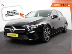 Mercedes-Benz A-klasse - 180 136pk Automaat Progressive Navigatie Parkeersensoren Camera Cruise Control Stoelverwar