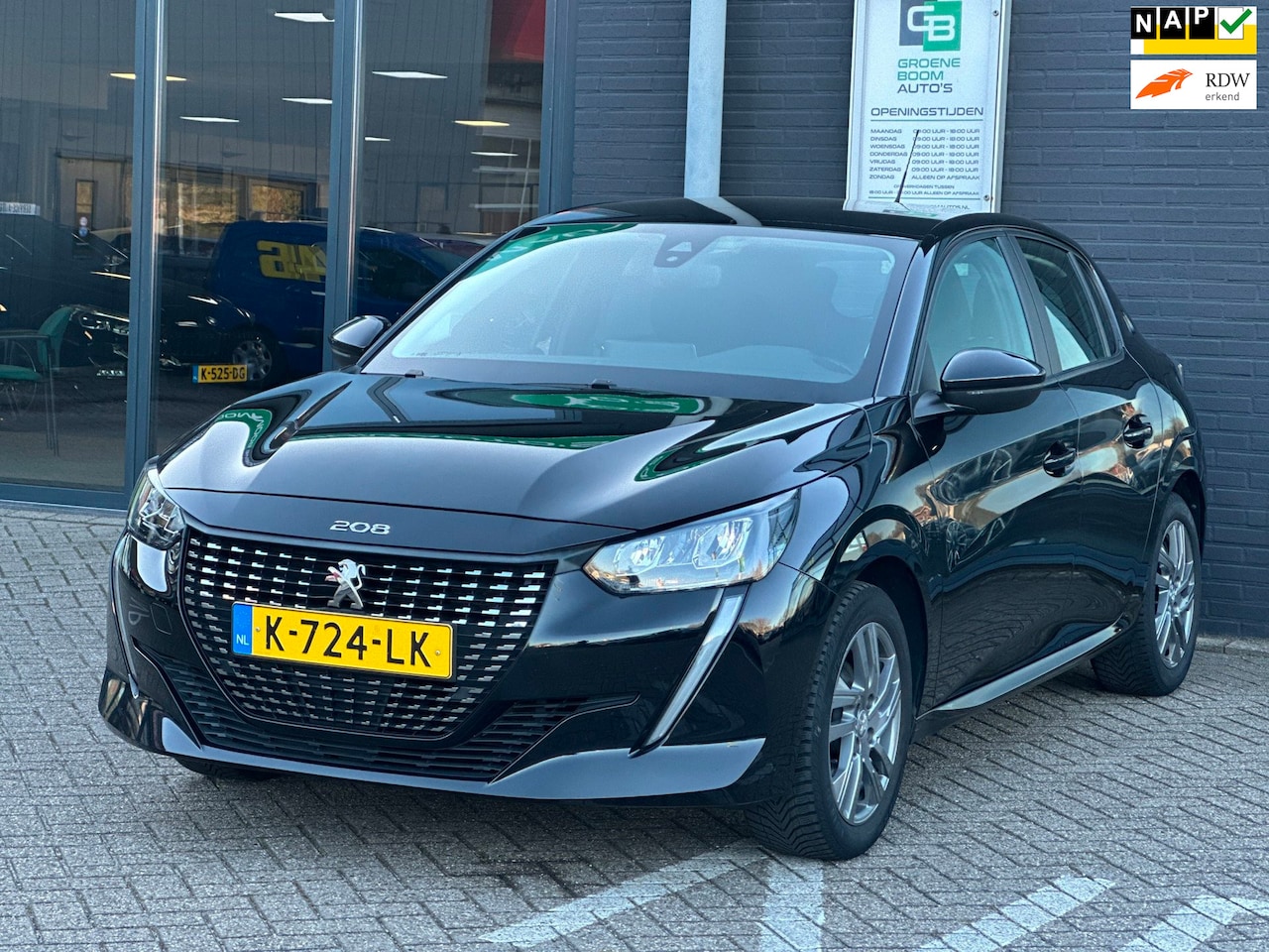 Peugeot 208 - 1.2 PureTech Blue Lease Active/1STE EIG/CARPLAY/NAVI/NETTE STAAT!! - AutoWereld.nl