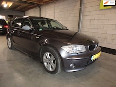 BMW 1-serie - 116i 5 deurs