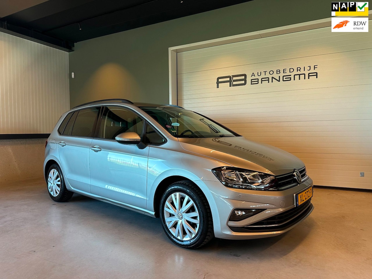 Volkswagen Golf Sportsvan - 1.5 TSI ACT COMFORTLINE|CLIMA AIRCO|NAVIGATIE|BLUETOOTH/ISOFIX|APPLE CARPLAY+ANDROID|ADAPT - AutoWereld.nl